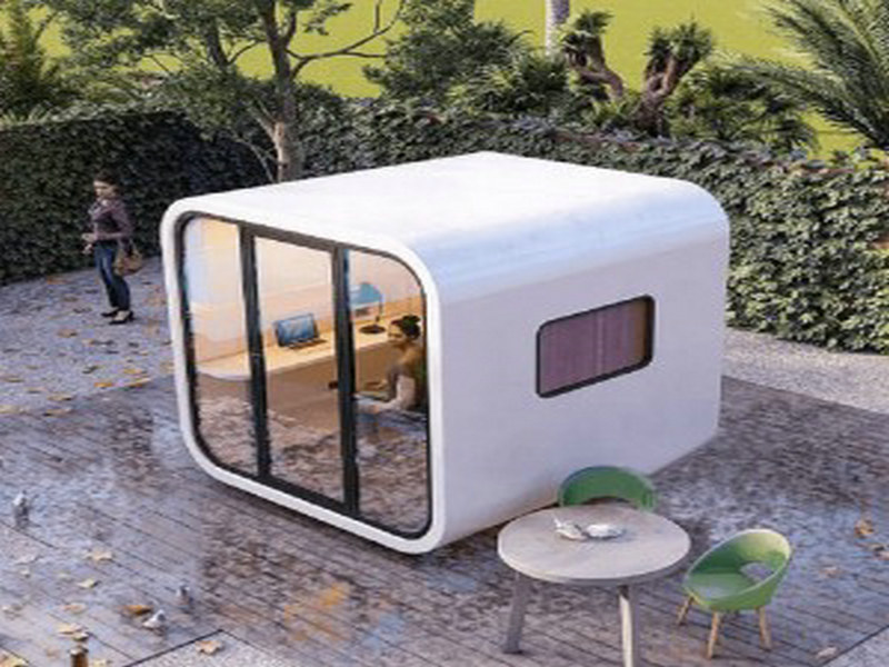 Green Custom Capsule Buildings with French windows